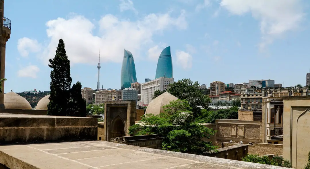 Baku altstadt flame towers