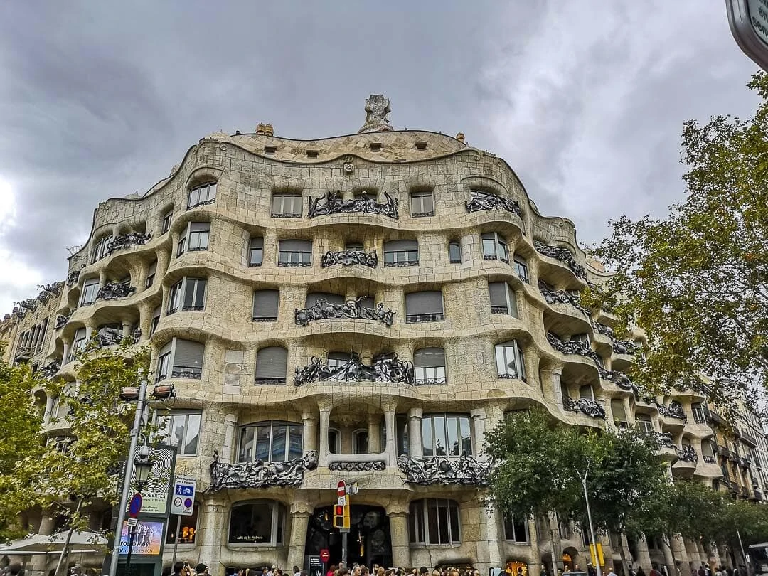 casa mila casa mila
