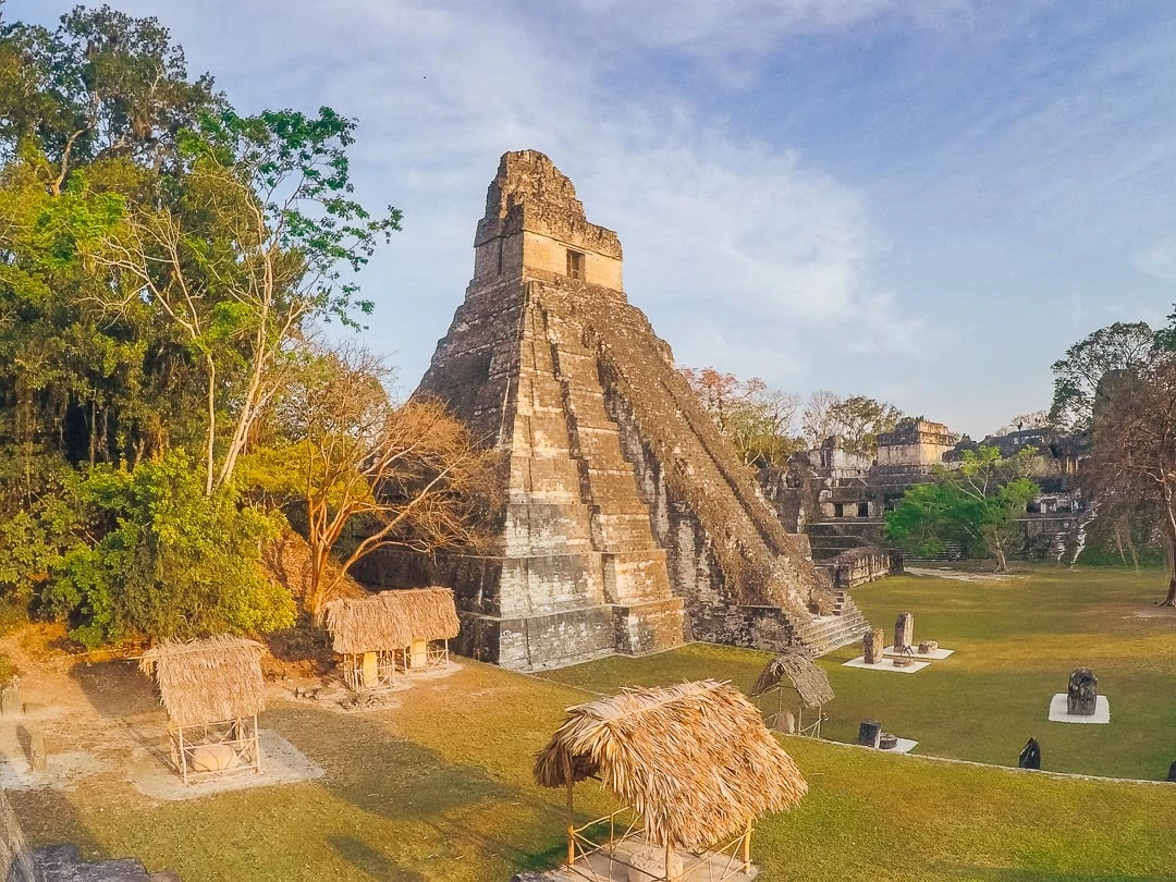 guatemala tikal pyramide guatemala tikal pyramide
