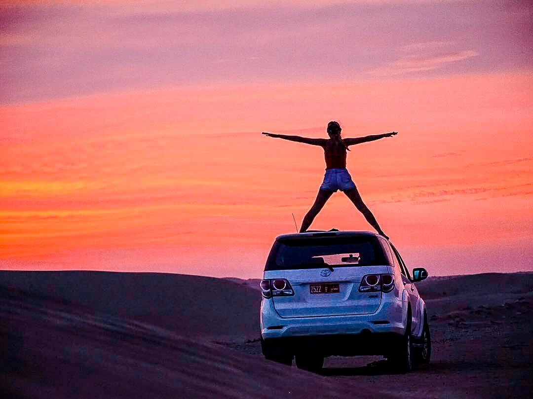 oman urlaub wueste sonnenuntergang oman urlaub wueste sonnenuntergang