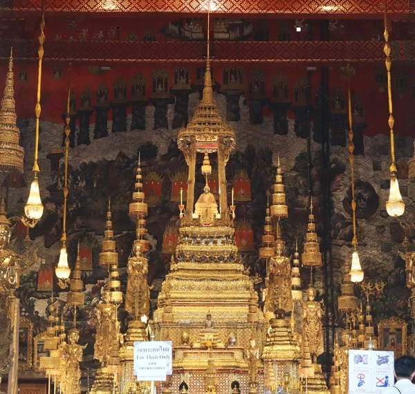 bangkok emerald buddha