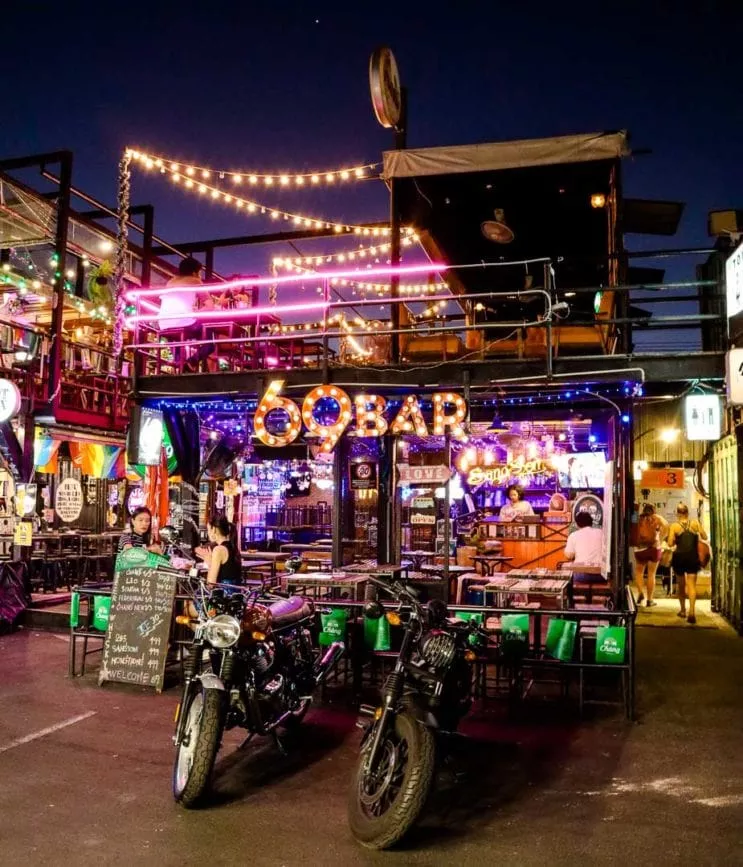 Bangkok Ratchada Train Market