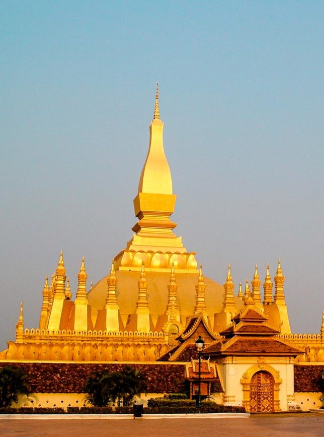 pha that luang tempel in laos