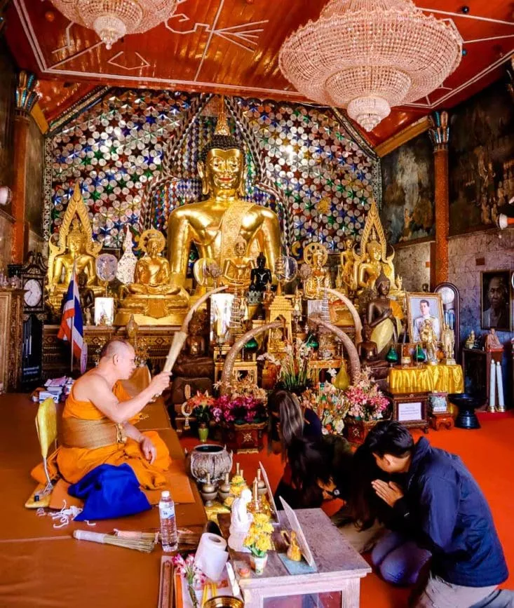 Chiang Mai Mönch im Wat Phra That Doi Suthep