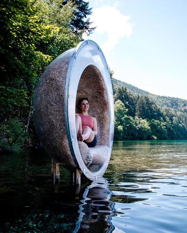 kaernten millstaetter see bank im see