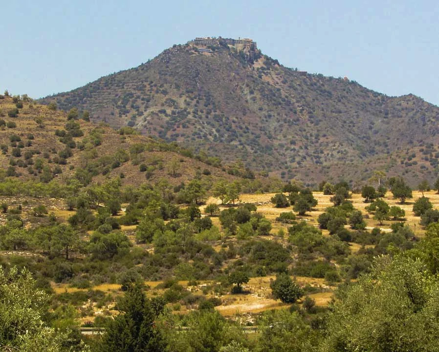 stavrovouni kloster zypern landschaft