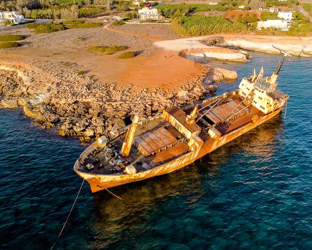 zypern edro iii shipwreck von oben zypern edro iii shipwreck von oben