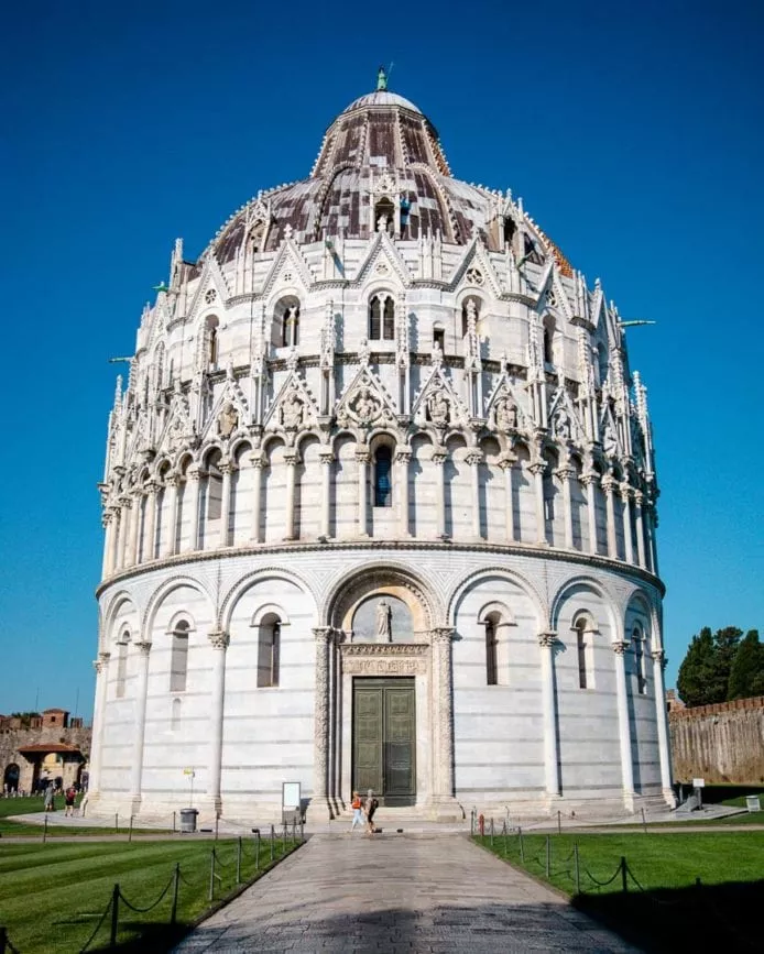 baptisterium in pisa