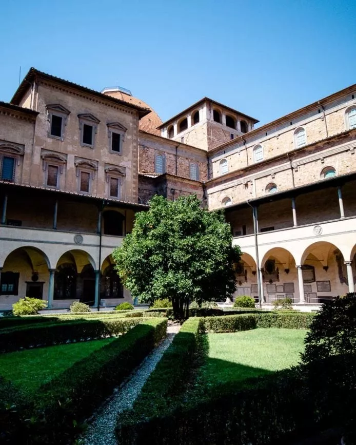 basilica di san lorenzo florenz kreuzgang basilica di san lorenzo florenz kreuzgang
