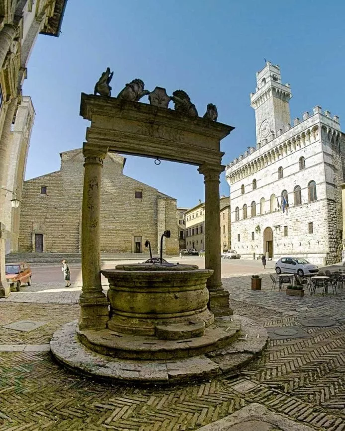 montepulciano Piazza Grande