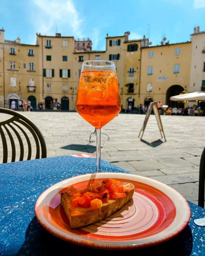 Piazza dell'Anfiteatro Lucca