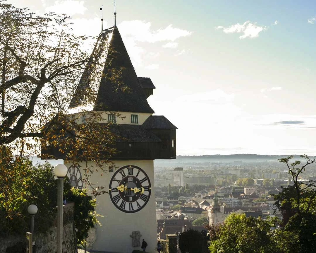 graz oesterreich uhrenturm