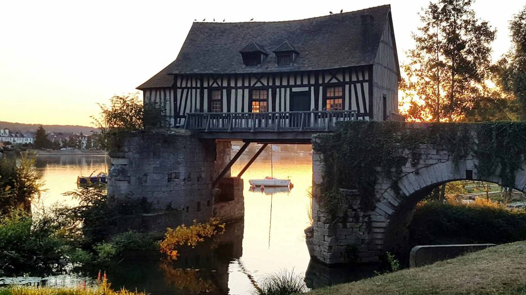 mauro trenti JaB7a7vSQ4c unsplash 1 1 Vernon Normandie