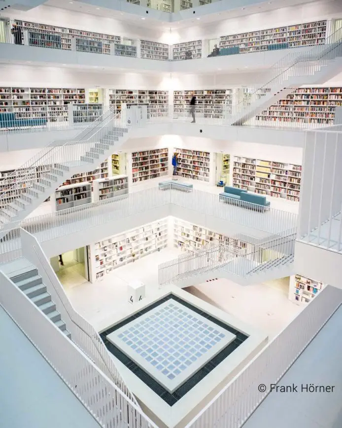 Stuttgart Bibliothek innen