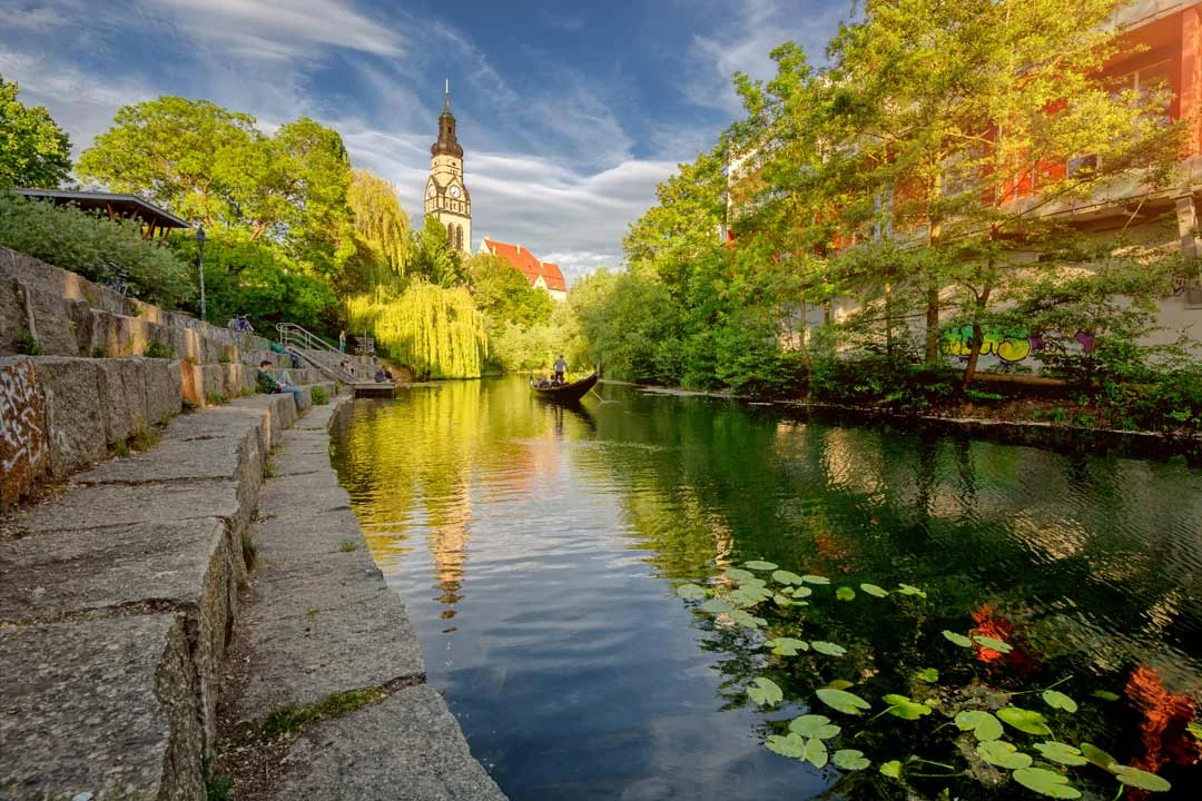 Karl Heine Kanal Treppen Philippuskirche Wasserstadt Industriekultur Bootstouren Philipp Kirschner leipzig.travel