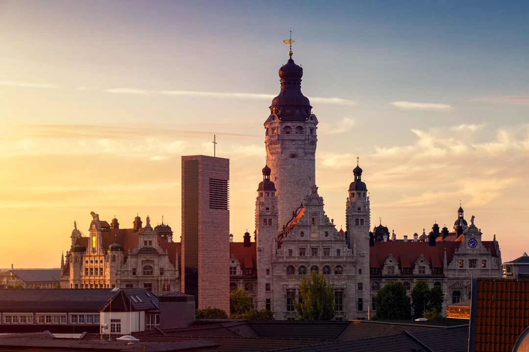 Neues Rathaus St. Trinitatis Sonnenuntergang Sehenswürdigkeiten Architektur Philipp Kirschner leipzig.travel