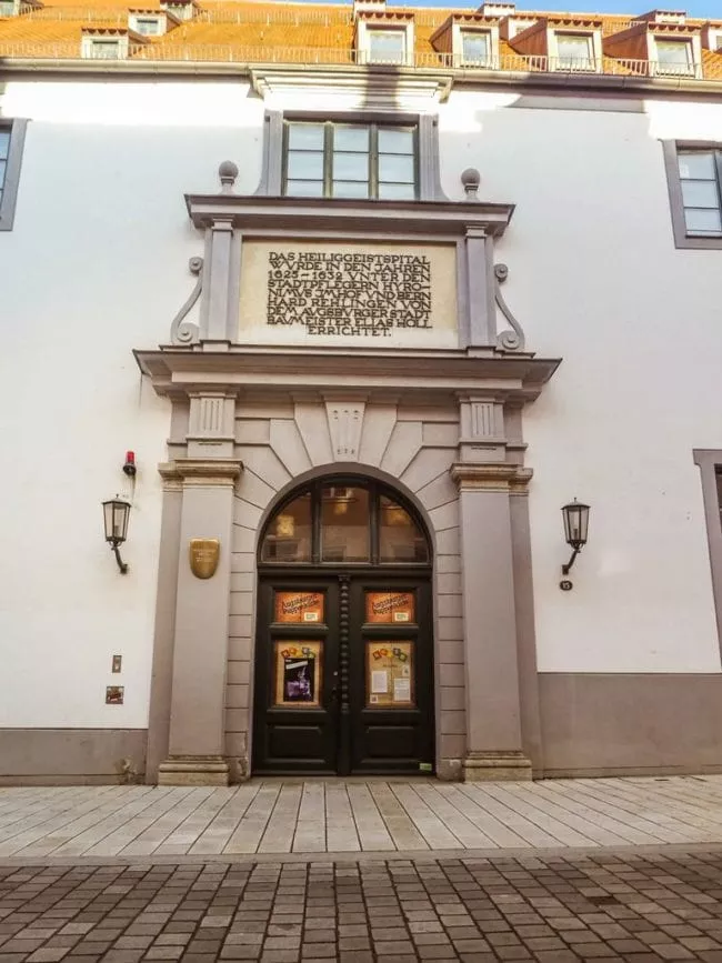 eingang augsburger puppenkiste