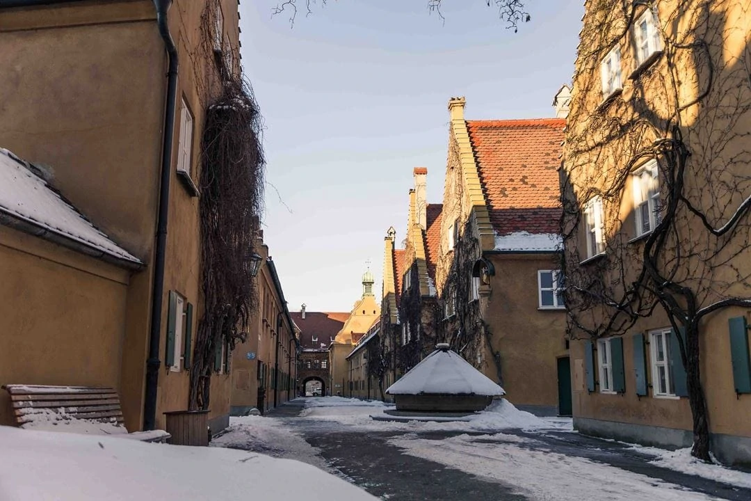 fuggerei innenhof augsburg