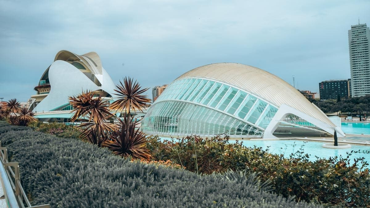 valencia ciutat de les arts i les ciencies kuppel