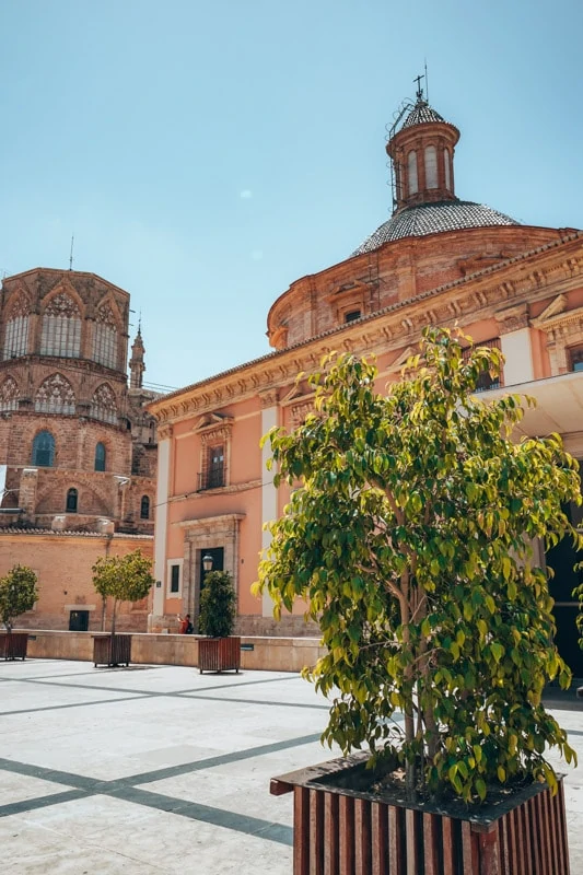 valencia kathedrale rueckseite 2