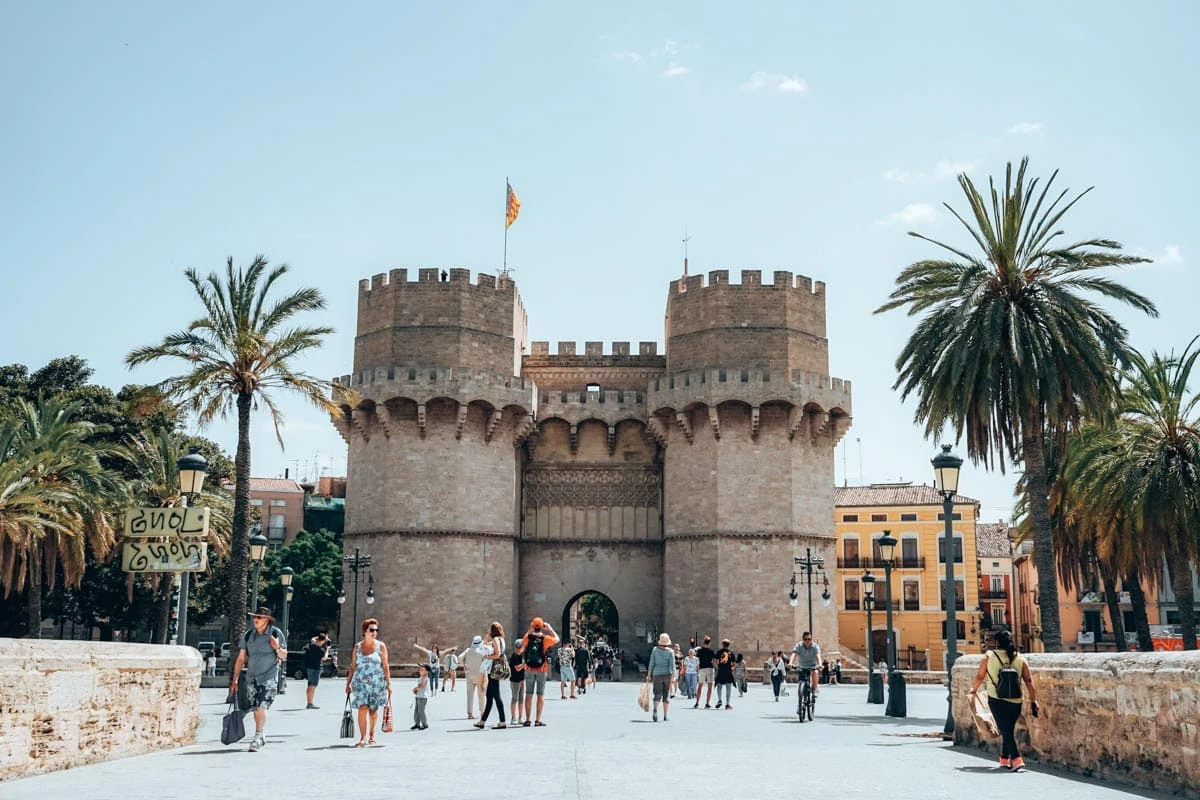 valencia torres de serranos