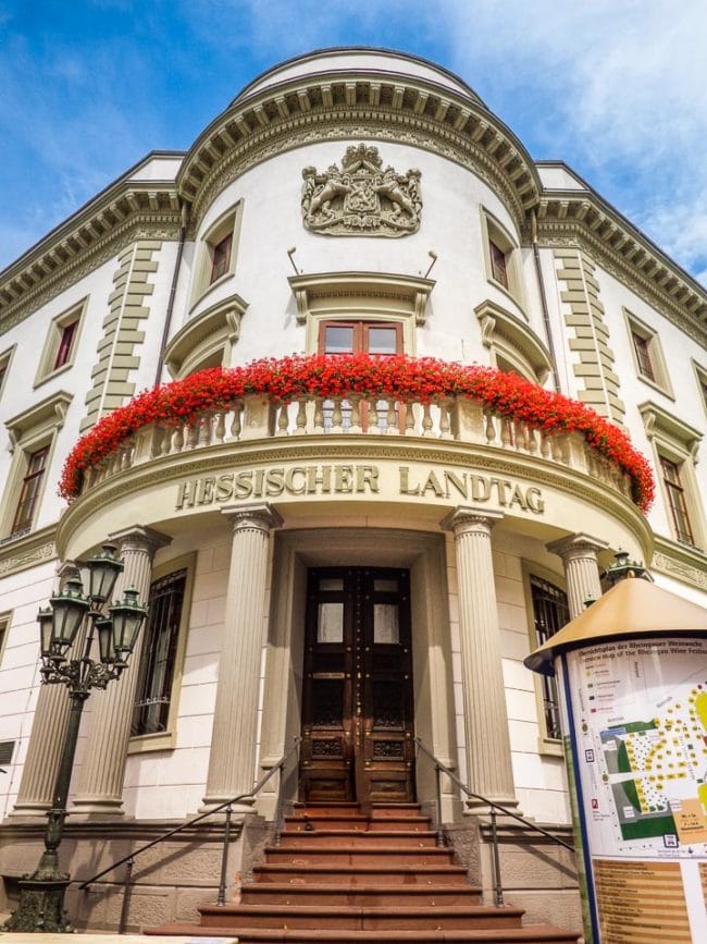 eingang hessischer landtag