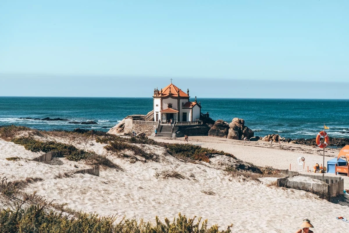 portugal capelo do senhor da pedra