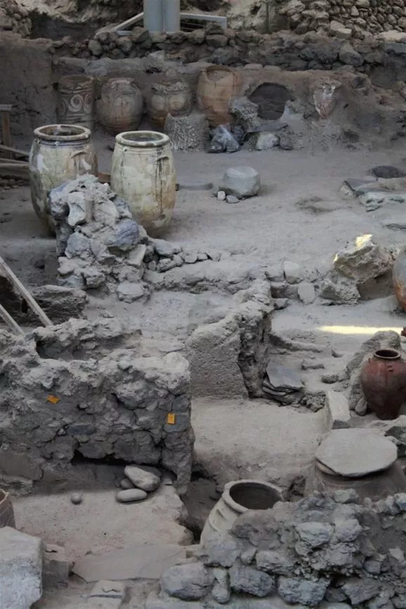 santorini akrotiri ausgrabungsstaette Santorini Akrotiri ausgrabungsstätte