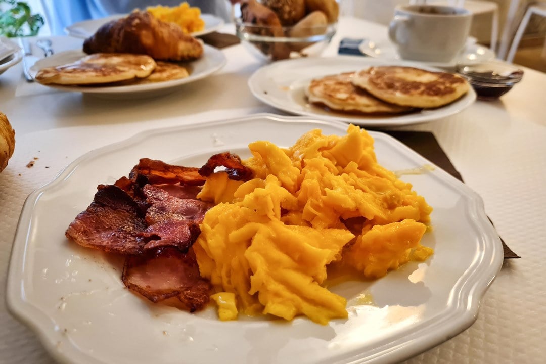 fruehstueck im hotel verona