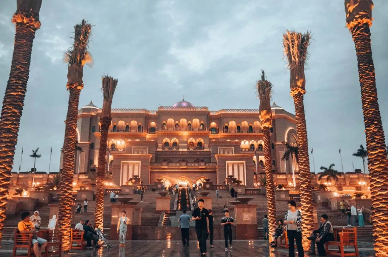 abu dhabi sehenswuerdigkeiten emirates palace hotel 2 Abu Dhabi Sehenswürdigkeiten Emirates Palace Hotel