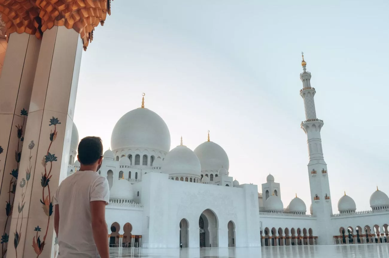abu dhabi sehenswuerdigkeiten scheich zayid moschee 3 Abu Dhabi Sehenswürdigkeiten Scheich Zayid Moschee
