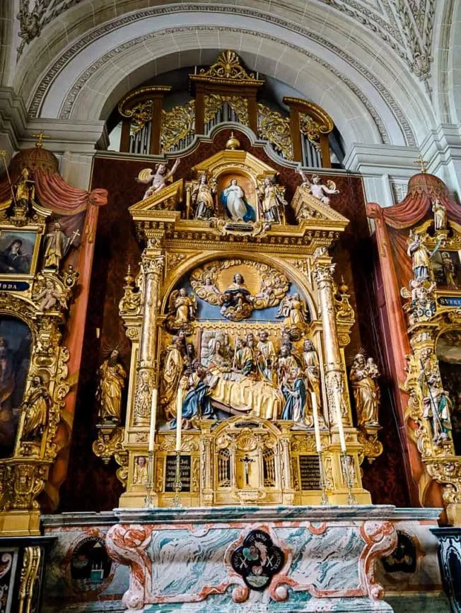 Luzern Hofkirche altar