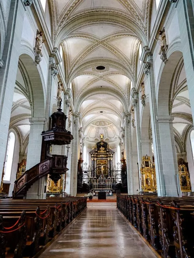 Luzern Hofkirche innen