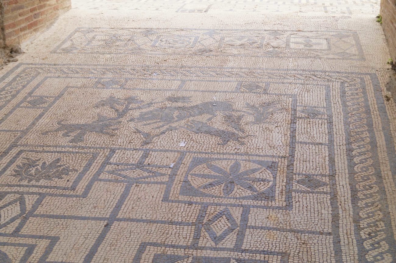 Neapel Pompeii gut erhaltenes Mosaik