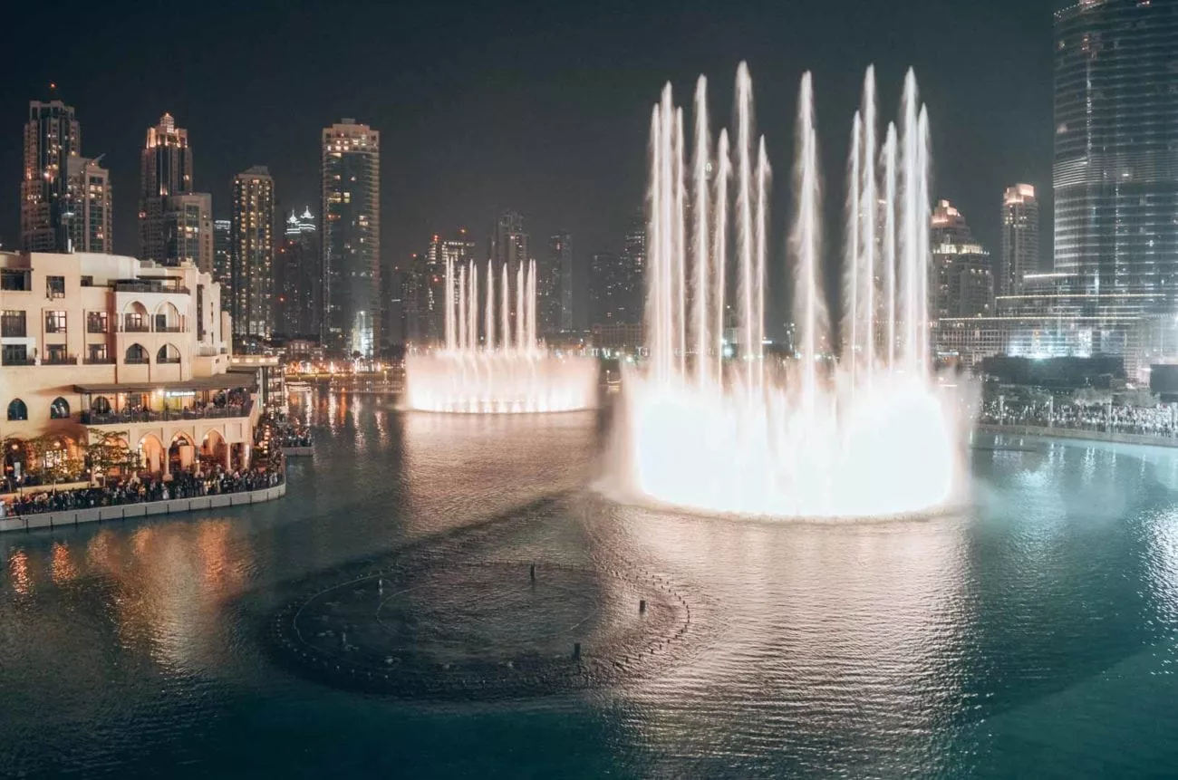Dubai Sehenswürdigkeiten Dubai Fountain