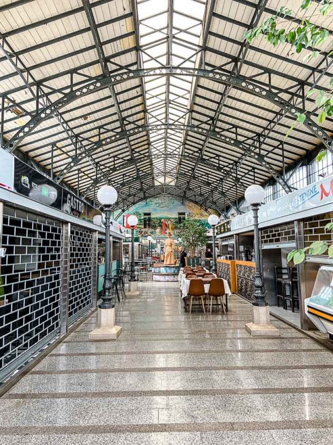 pula markthalle innen