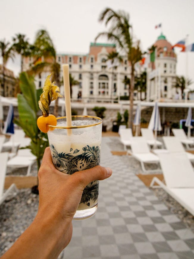 nizza promenade des anglais beachbar