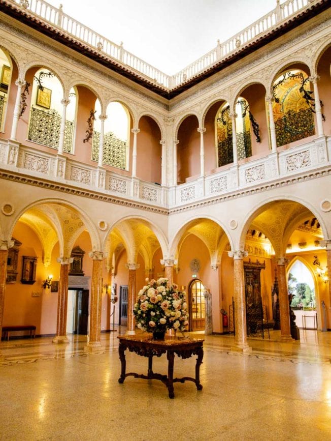 nizza villa rothschild patio