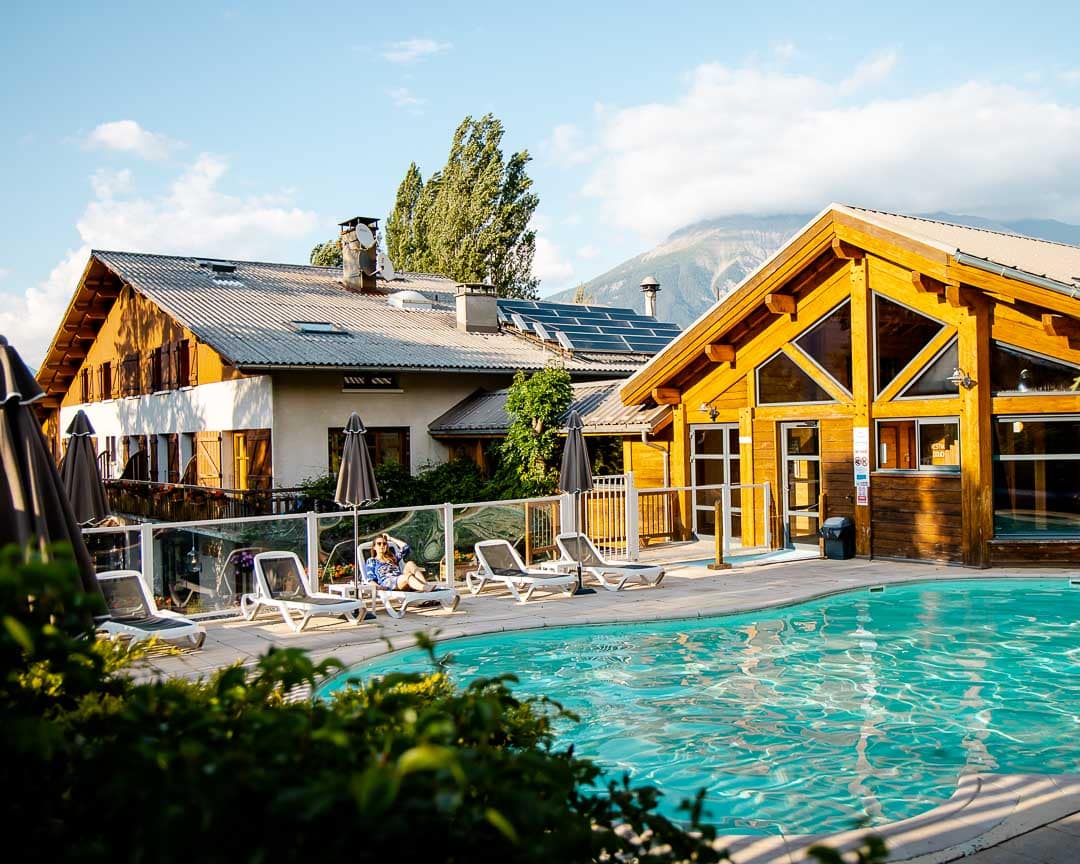 suedfrankreich lac de serre poncon hotel