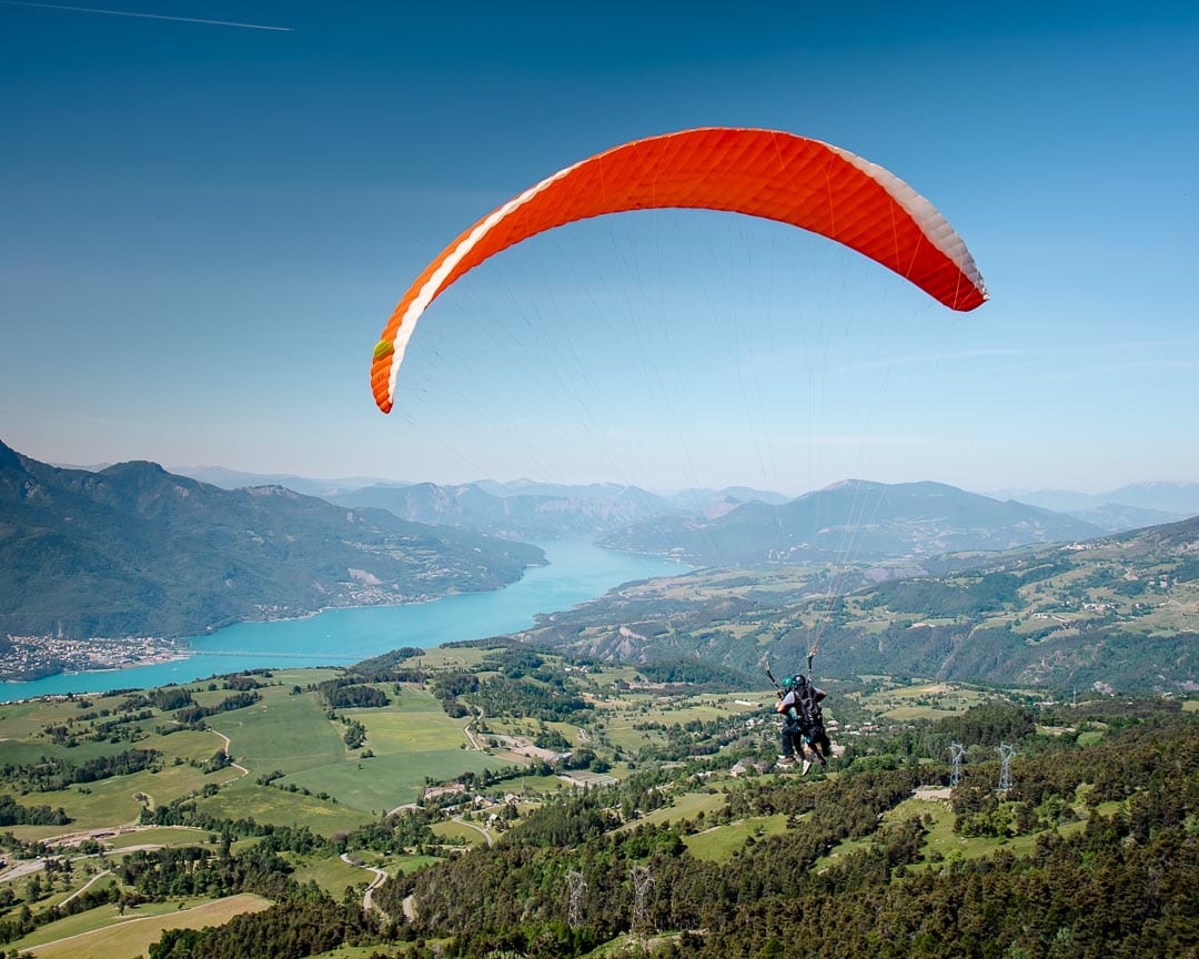 suedfrankreich lac de serre poncon paragliding