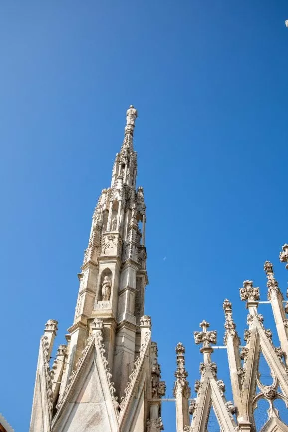 mailänder dom Dachstatue