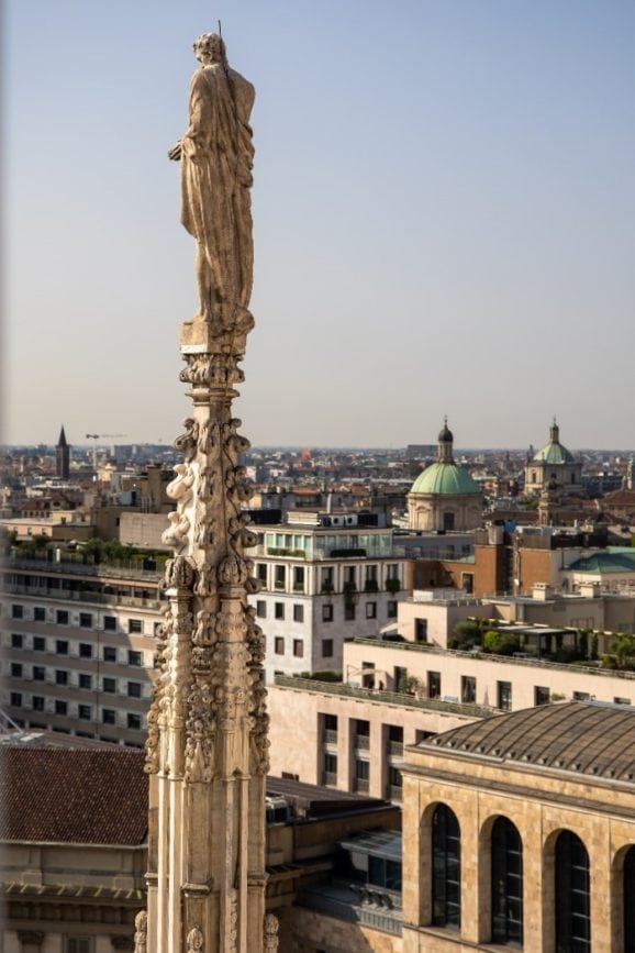 mailänder dom Turmstatue