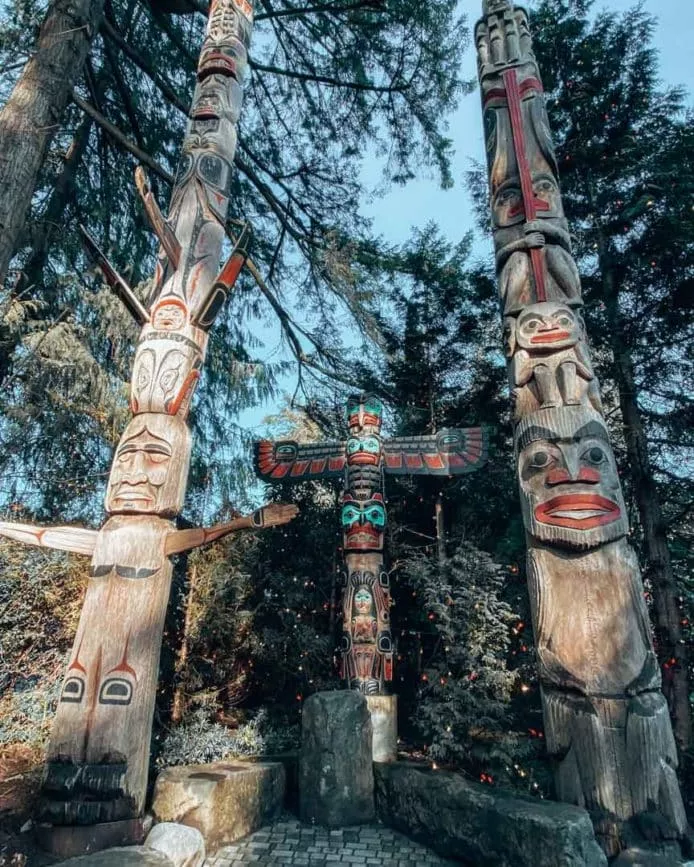 Vancouver Capilano Suspension Bridge Park Totempfähle