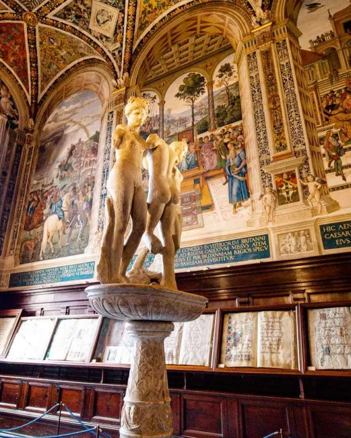 Piccolomini Bibliothek