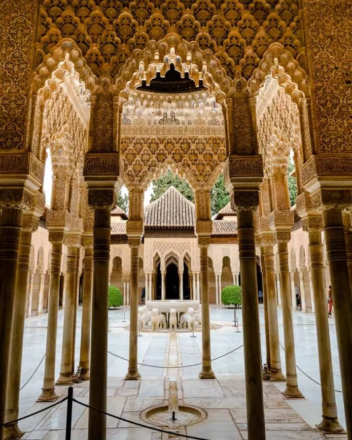 andalusien granada alhambra nasridenpalaeste loewenhof andalusien granada alhambra nasridenpalaeste loewenhof