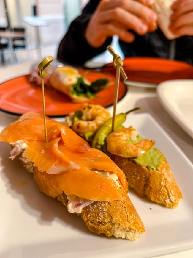 andalusien malaga tapas im casa lola strachan