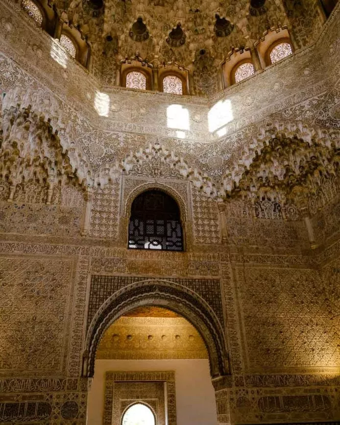 granada alhambra nasridenpalaeste palastraeume