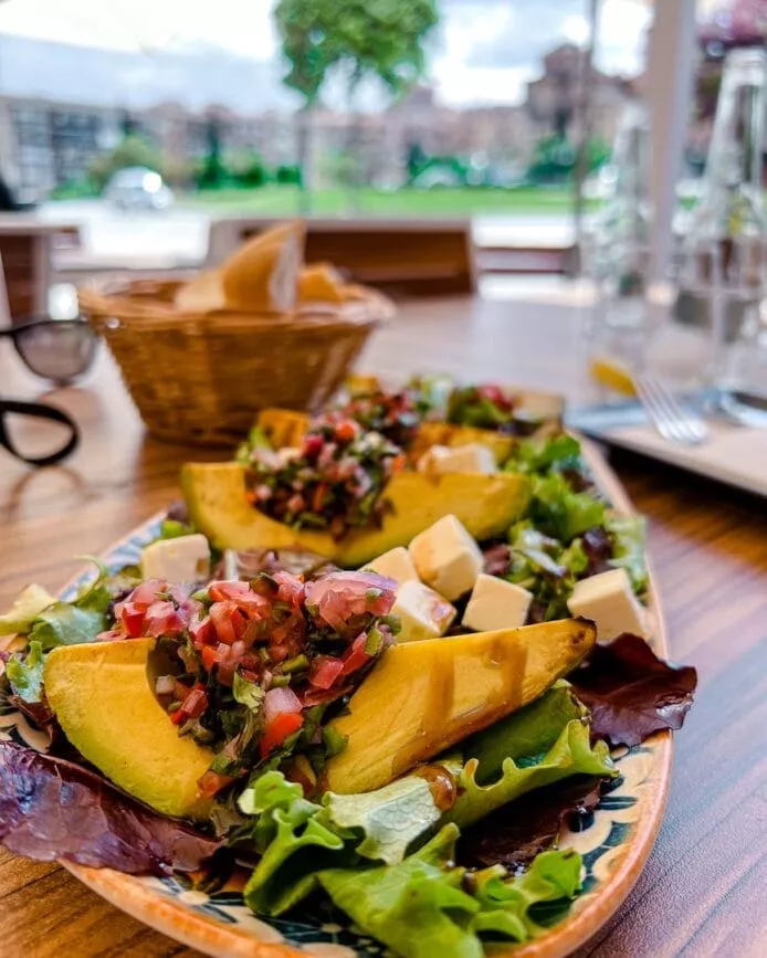 Guadix Avocadosalat Casi Na Gastrobar