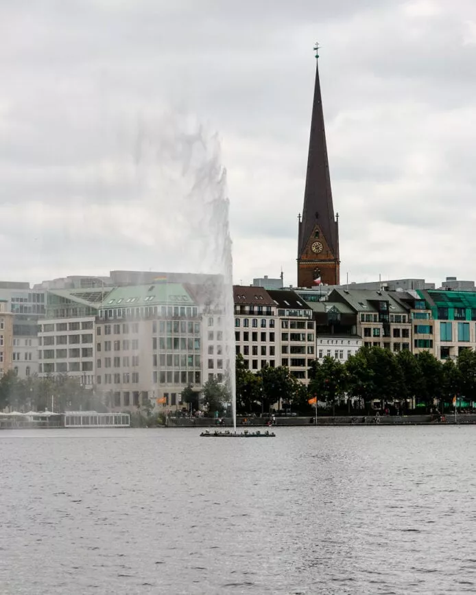 hamburg alsterfontaene hamburg alsterfontaene