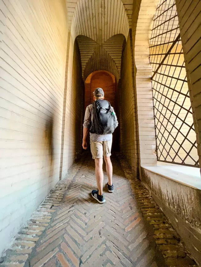 kathedrale in sevilla aufgang giralda turm